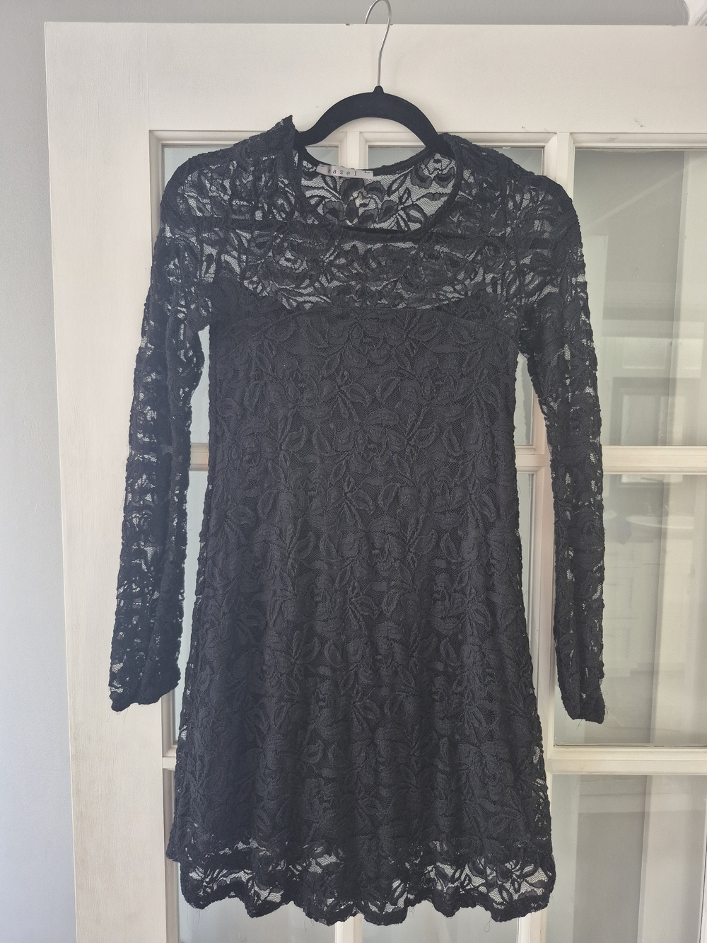 2 For $20!! Black Lace Long-Sleeve A-Line Dress Easel Size Small/Medium